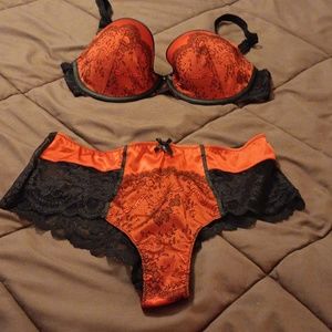 Bra and  panty  set